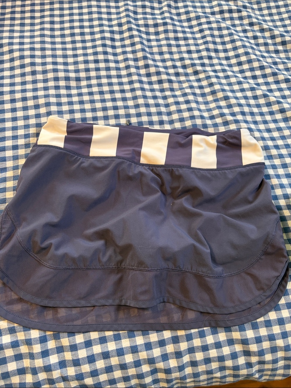 LULULEMON Hotty Hot Skirt Shorts in Navy size 4
